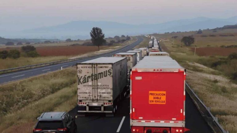 Asaltan a transportistas en pleno paro nacional contra inseguridad en carreteras