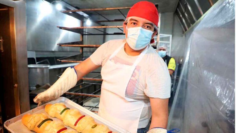 Alista DIF Puebla Capital la Rosca de Reyes más grande del mundo