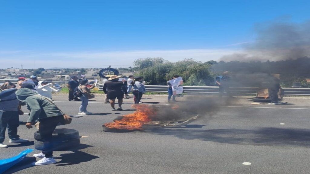 Bloqueo autopista México-Puebla desaparición Maricela Ruiz