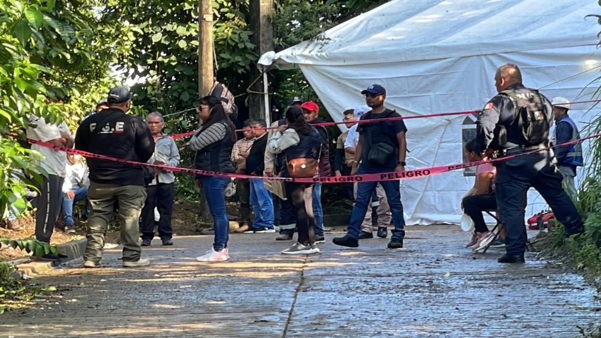 Buzos Defensa rescate cuerpos gruta Cuetzalan