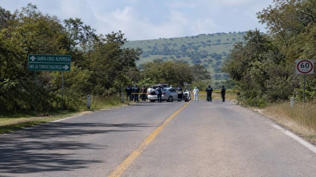 Cuerpos emplayados abandonados Cuautinchán