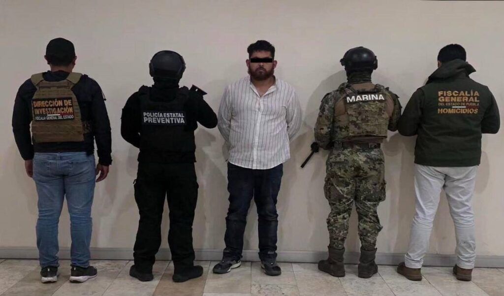 Detenido auto calcinado Periférico Ecológico