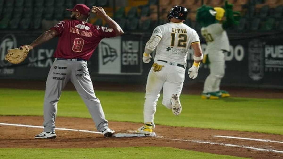 Olmecas derrota Pericos