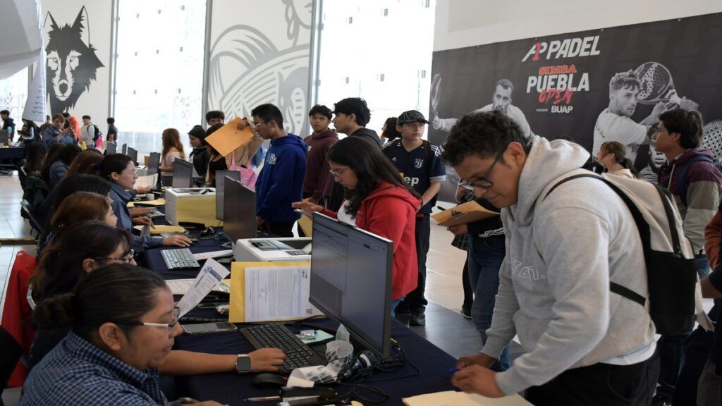 BUAP Corrimiento Lugares Disponibles