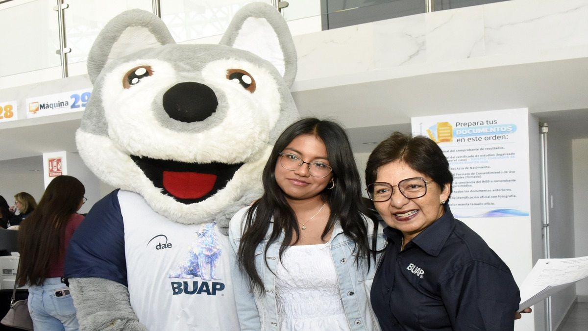 Rectora BUAP supervisión inscripción nivel superior