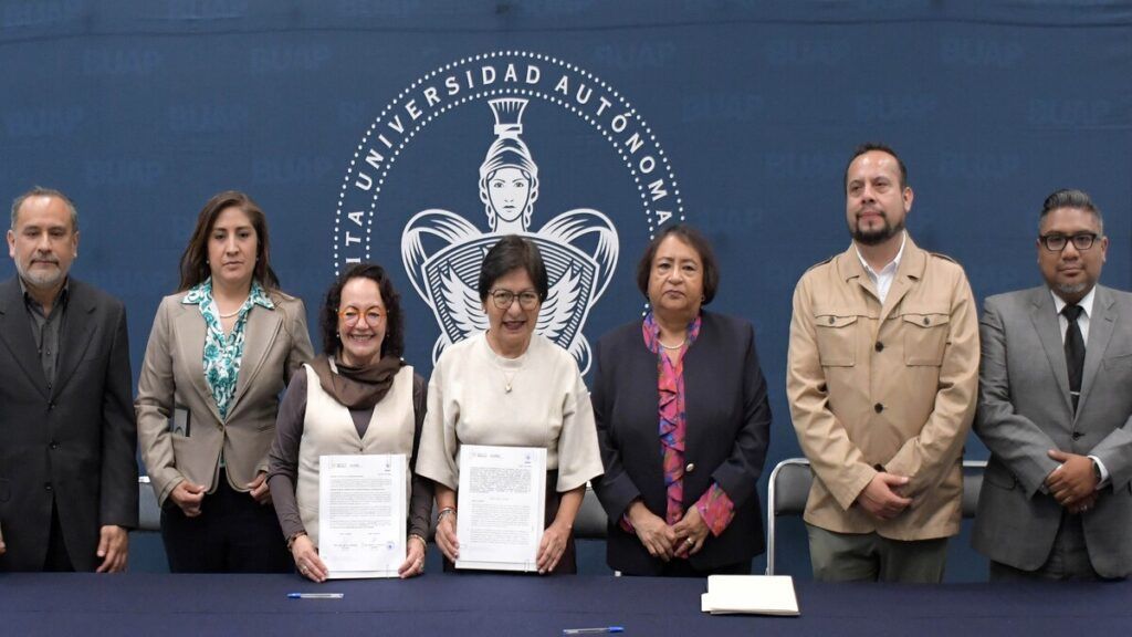 Firma de convenio BUAP UNRC