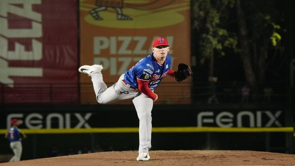 Olmecas derrota a Pericos de Puebla