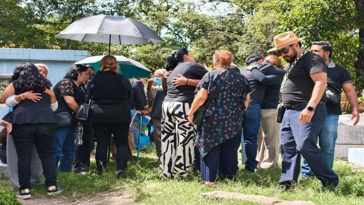 Último adiós a Hugo Alejandro estudiante BUAP