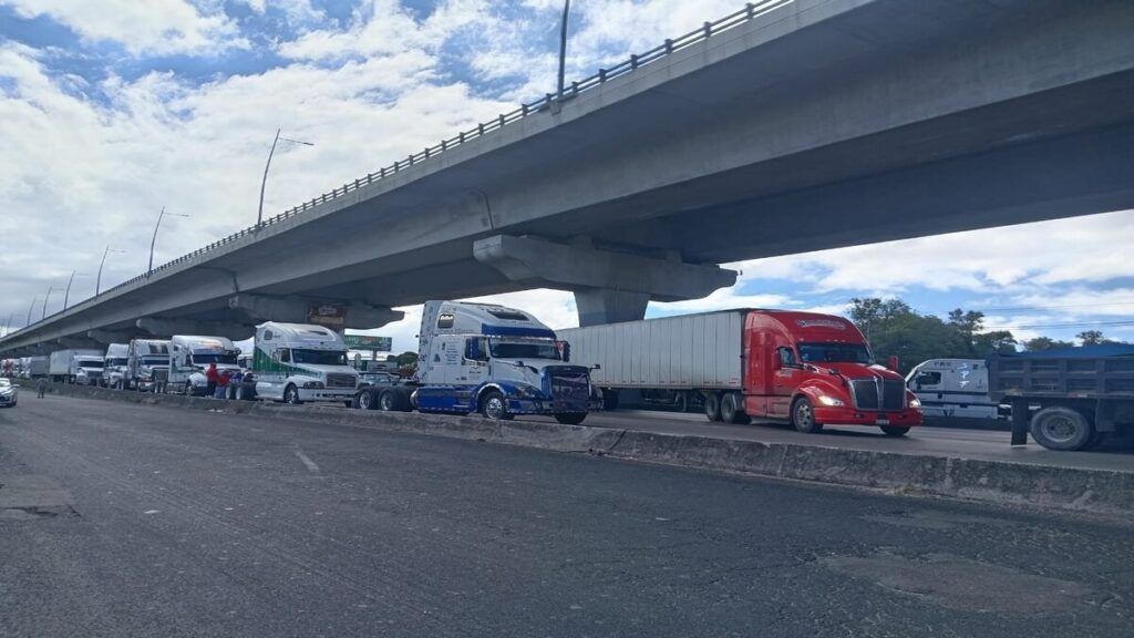 AMOTAC reabren carreteras Puebla