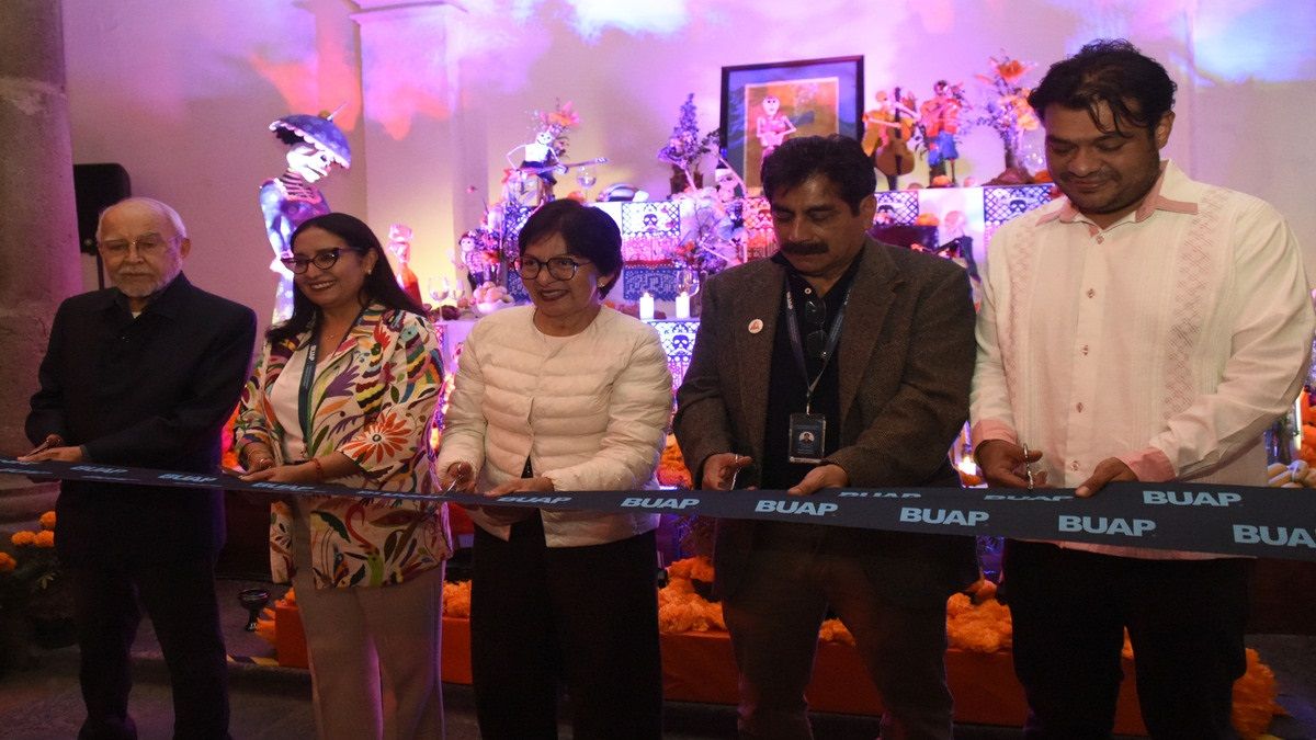 BUAP inauguración ofrenda Casa de la Bóveda