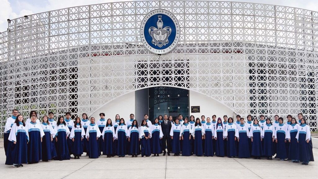 Coro Lobos BUAP Medellín