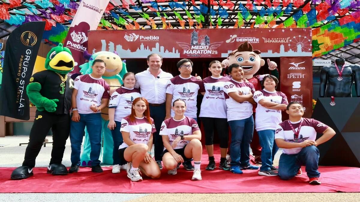 Medio Maratón 21k Puebla medalla y playera