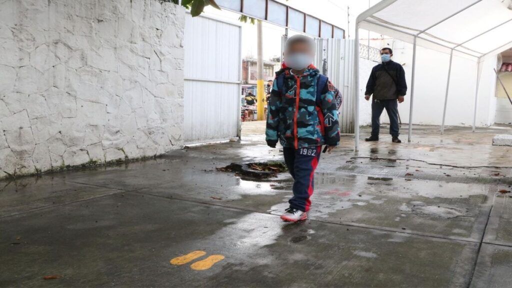 SEP suspende clases en 173 municipios por lluvias en Puebla